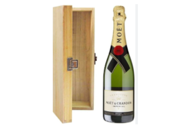 Moët & Chandon Brut with Gift Box 0.75liters x 6