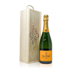 Veuve Clicquot with Gift Box 0.75liters x 6