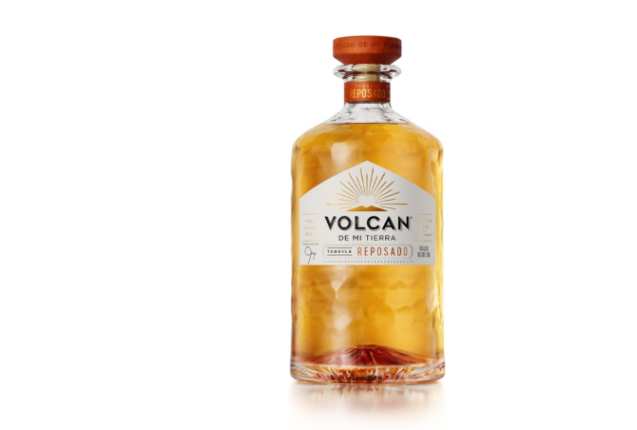 Volcan Tequila Reposado 0.7liters x 6