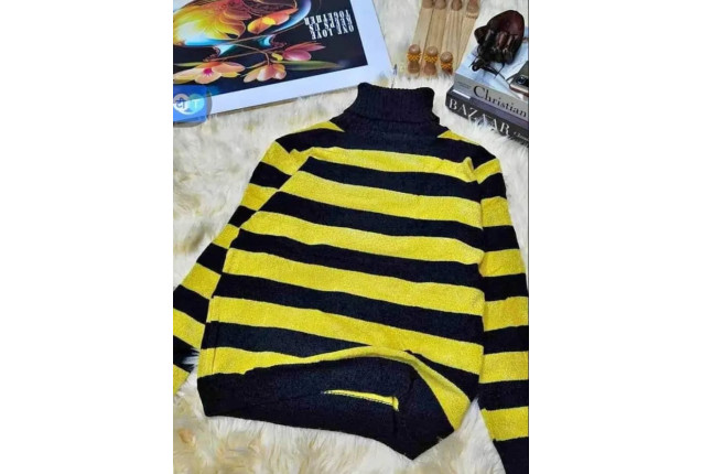 Unisex Fashion Sweater -horizontal stripes,