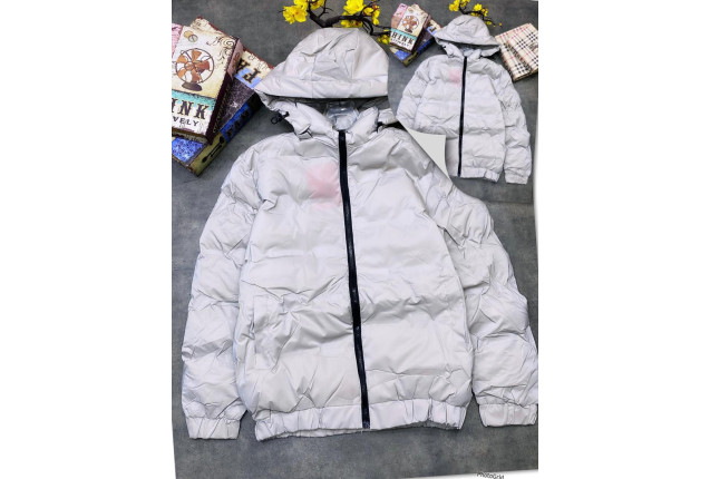 puffer jacket with a hood -white