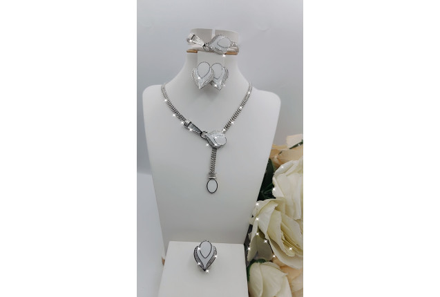 Elegant Silver Jewelry Set with Heart Designs