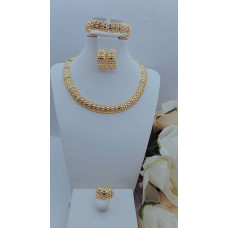 Elegant Gold Jewelry Set with 