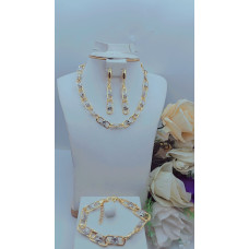 Elegant Gold Jewelry Set with 