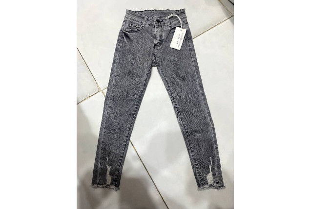 Kids Grey Distressed Jeans.