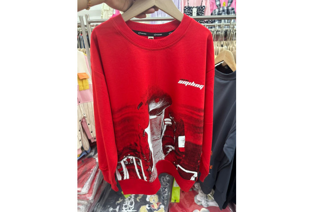 Red Graphic Sweatshirt x 10