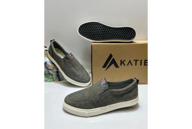 Aktie Slip-Ons#