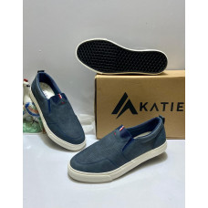 Aktie Slip-Ons