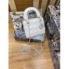 Dior ‘Lady Dior’ bag -white