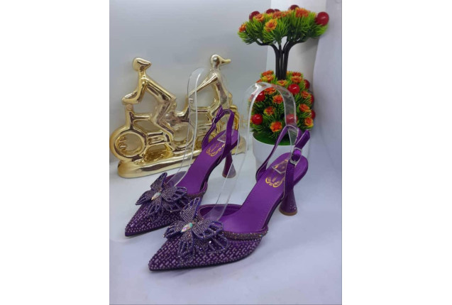 purple high-heeled shoes