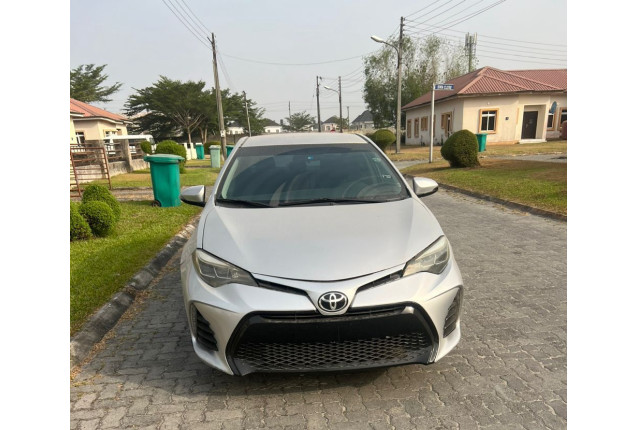 COROLLA. Model:2017