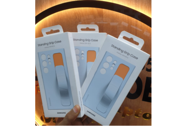 Samsung Galaxy S24 Ultra Standing Grip Case – Secure Grip & Hands-Free Viewing
