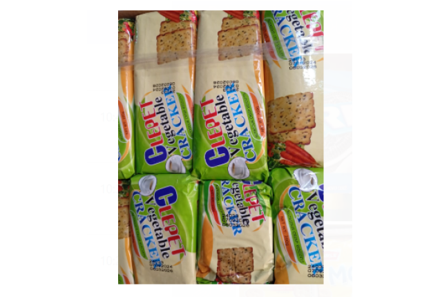 Crispy Soda Biscuits – Light, Flaky & Delicious Snack