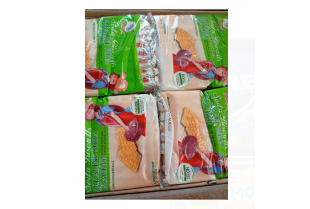 Crispy Soda Biscuits – Light, Flaky & Delicious Snack