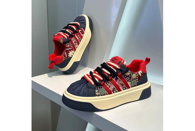 Fashion sneakers