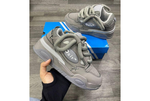 OGiy sneakers