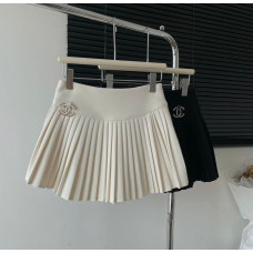 *SKIRT AVAILABLE IN BLACK & WHITE SIZE