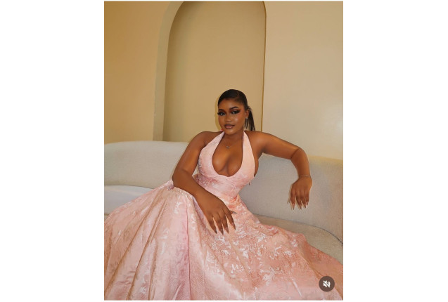 Topnotch Quality-LUXE HALTER NECK FLARED DRESS