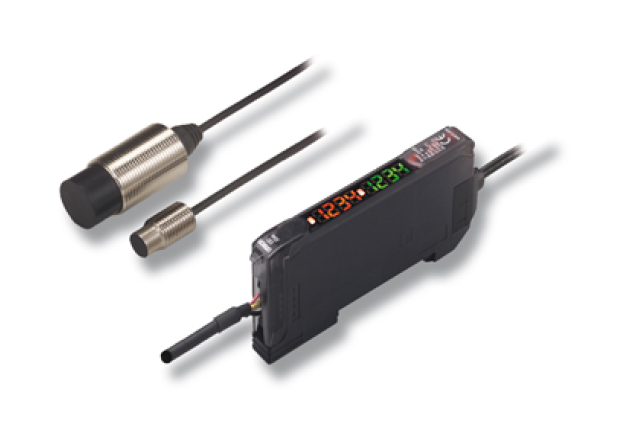 Omron DISPLACEMENT SENSOR E2C-EDA8 Part no - GX3G0L01580 Omron DISPLACEMENT SENSOR E2C-EDA8 Part no - GX3G0L01580