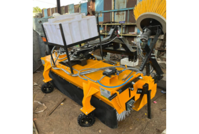 Hydraulic Tractor Mountable Road Sweepers