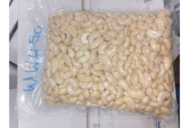 Processed Cashew WW450 – Premium Whole Cashew Kernels - 1KG