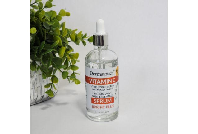 Dermatouch Vitamin C Brightening Serum (3.3 oz) x 62