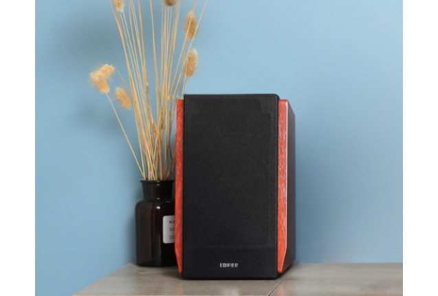 Edifier R1700BTs Bluetooth Bookshelf Speakers – 66W RMS, AptX HD - Brown x 2