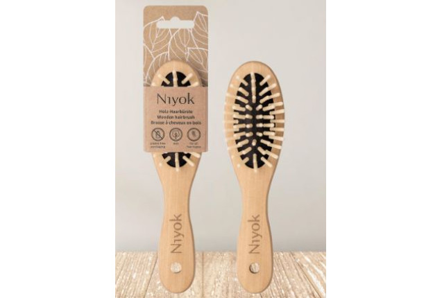Niyok Wooden Hairbrush – Big | Gentle Detangling & Styling