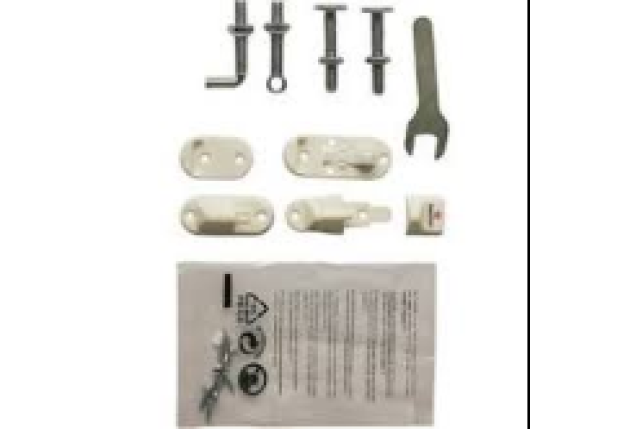 Box of fittings, NoTrip Wood,White,Bright Zinc,Logo,Thick Spind x 10