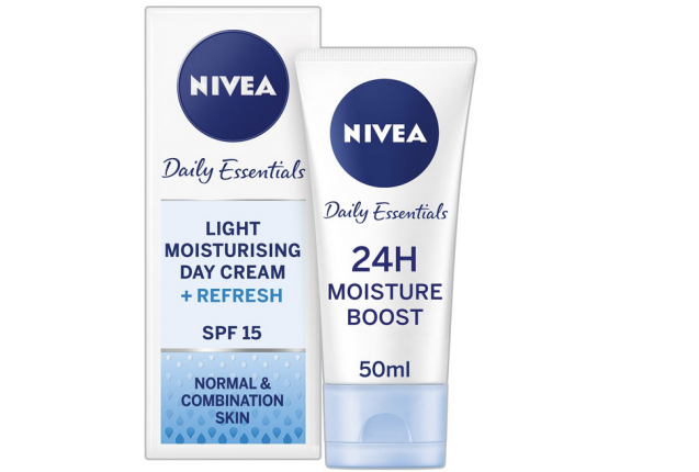 Nivea Daily Essentials Day Cream Light Moisture Normal & Combination Skin 50Ml x 3
