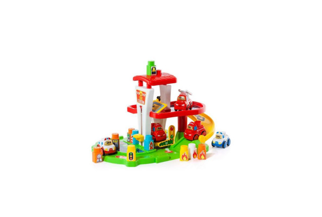 FIRE STATION WITH ELECTRONIC CAR, LIGHTS AND SOUND x 4