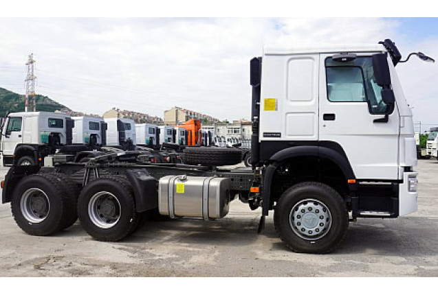 Brand New HOWO 6x4 380HP LHD Truck (100% Brand New)