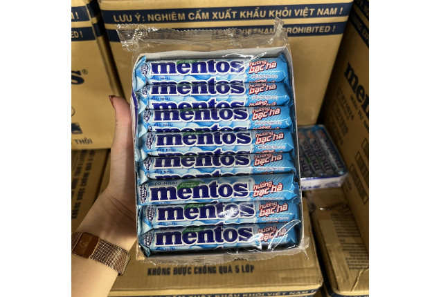 Mentos Peppermint Rolls 475.2g x 24