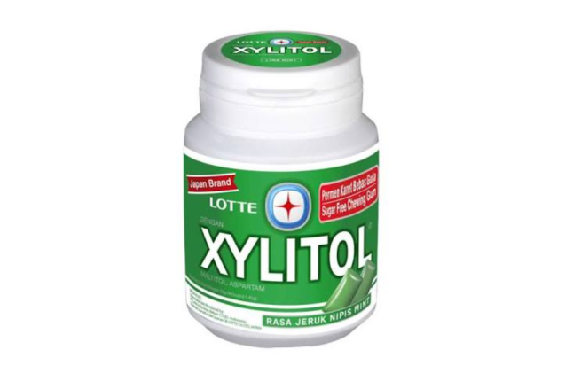 Lotte Xylitol Lime Mint Gum 55.1g x 12
