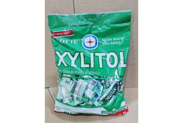 Lotte Xylitol Lime Mint Gum 319g x 20