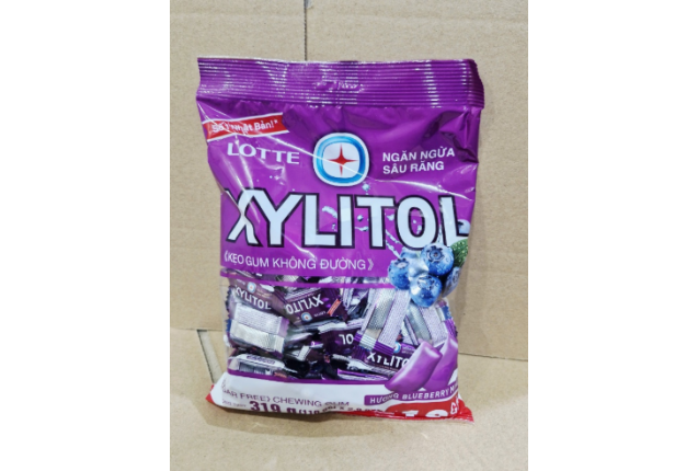 Lotte Xylitol Blueberry Mint Gum 319g x 20