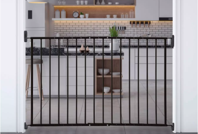 Dreambaby® Arizona 2-Panel Metal Extenda Gate – Black