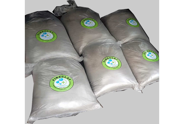 Natural Fireclay Powder — 100 Mesh | Low-Iron Siliceous (10 kg Bag)