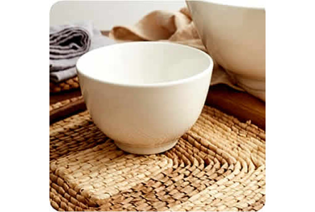 7 inch Rimmed Ceramic Bowl - Model WMR267028 (45 pcs)