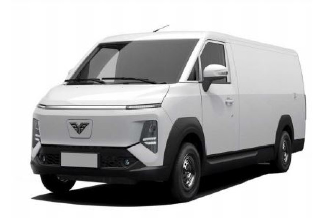 Reach V70 Electric Cargo Van