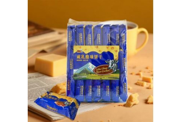 Saline Cheese Flavor Crackers (435g) x 10