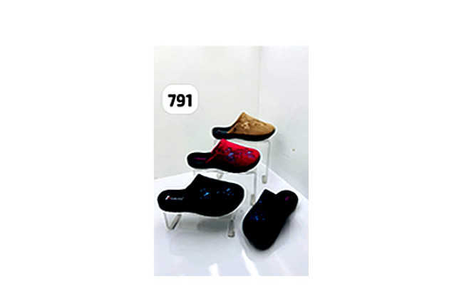 Injection Women’s Winter Slippers | Red (Model 791) x 60