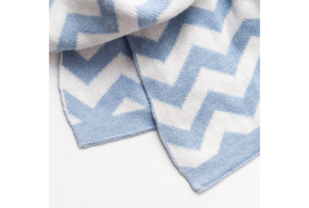 MOON Mellow stretchy Knitted Baby Blanket - Blue