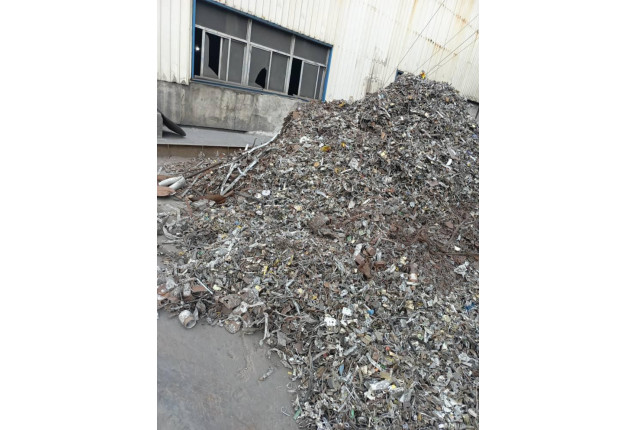 White Iron Metal Scrap- per kg, MOQ -1ton