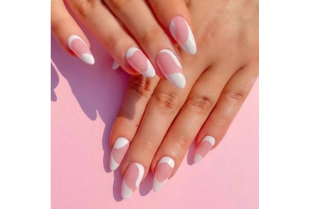 Nude White Short Swirl Nails