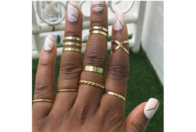 Nude Gold Isometric Lines Short Press on Nails