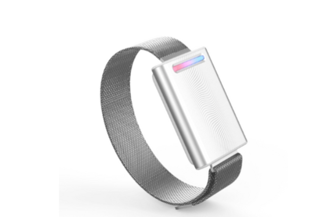 Embr Wave Bracelet Wearable Warming and Cooling Device