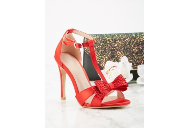 Red Open Toe Embellished T-strap Sandals