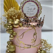 Crown floral cake