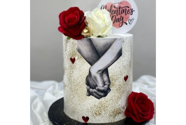 Valentine cream cake